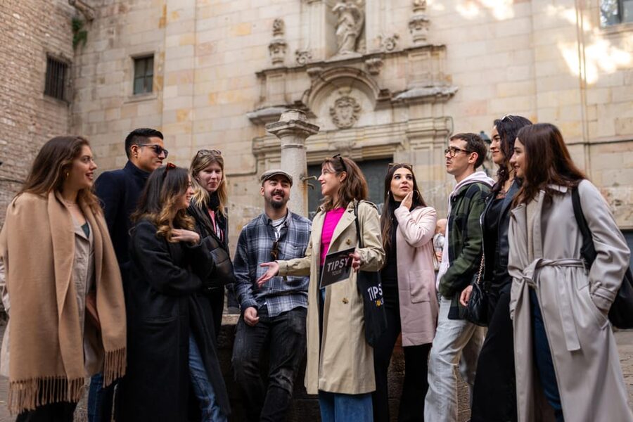 Barcelona: Cathedrals and Squares Walking Tour - Key things to know before you go