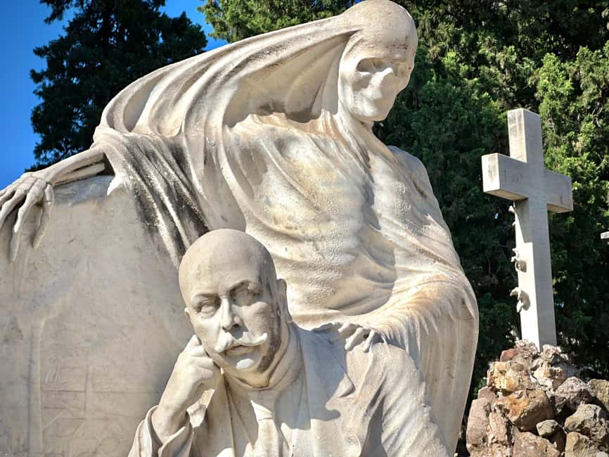 Barcelona: Cemetery Tour - Gothic Graves & Local History - The Gothic-Graves Walk: What You Actually See in Montjuïc