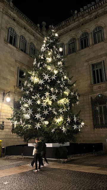 Barcelona: Christmas Lights and Markets Bike Tour - Meeting at Tres Gatos and getting set up to ride