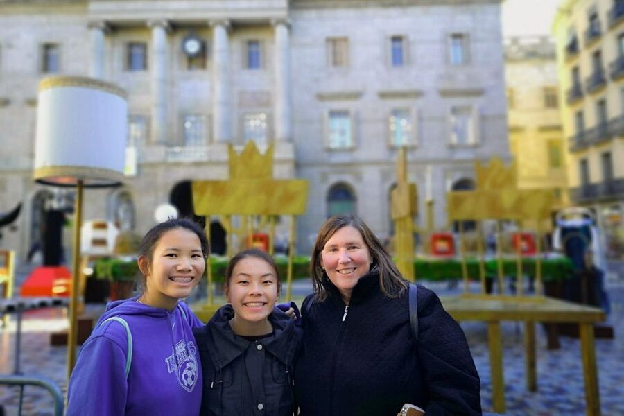 Barcelona: Churros, Hot Chocolate, and Games Family Tour - The “three medieval quarters” feeling, with kid-friendly pauses built in