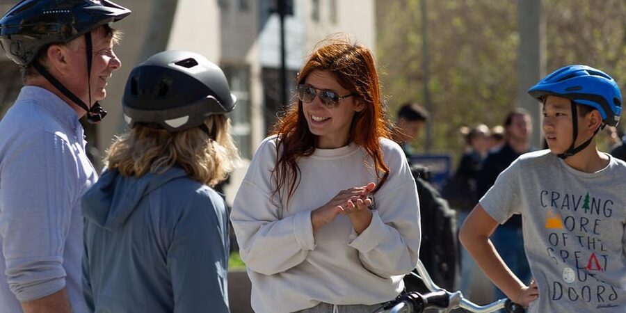 Barcelona: City Highlights Bike Tour with Locals - Arc de Triomf and Parc de la Ciutadella: the calm middle of the ride