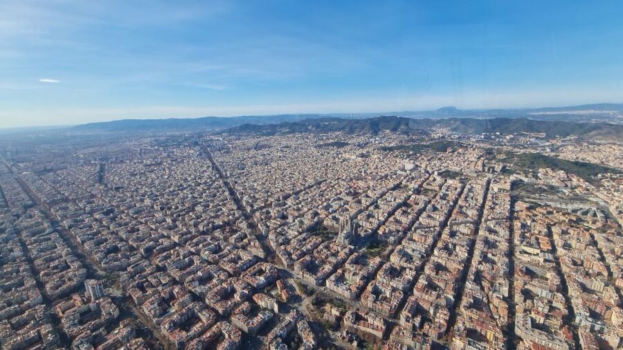 Barcelona City Panoramic Tour - What the small group size changes for you