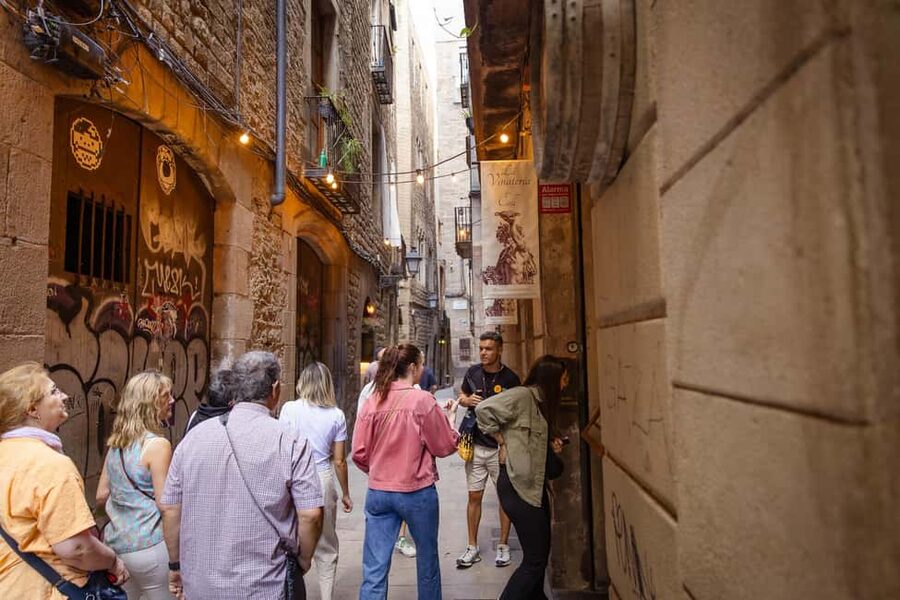 Barcelona: City Walking Tour with Local Guide - Who This Tour Is Best For