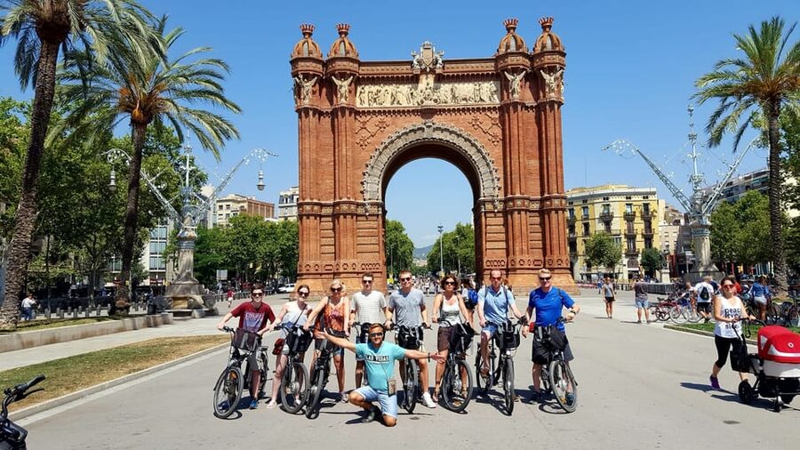 Barcelona: Coastline E-Bike and Wine Tasting Tour - Should you book this Barcelona to Alella e-bike and wine tour?