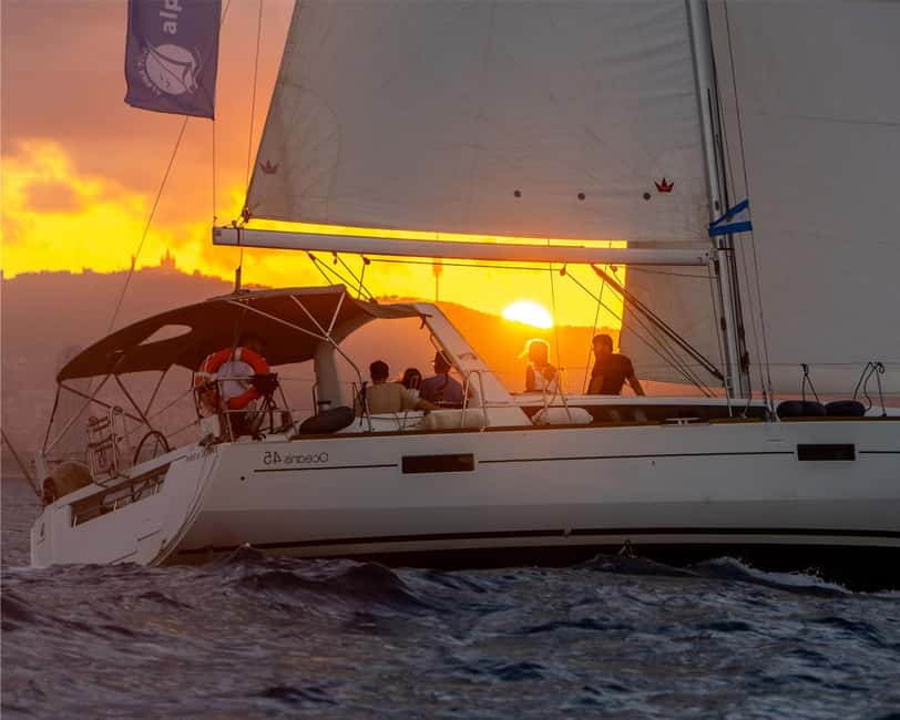 Barcelona: Coastline Sailing with Swim Toys w/ Food & Drinks - The human factor: skippers who keep things safe and fun