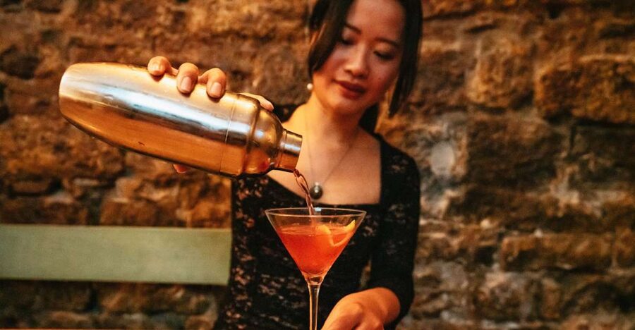 Barcelona: Cocktail Master Class by Mixologist with Tapas - Why This Cocktail and Tapas Class Fits Barcelona Nights