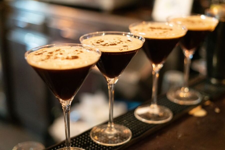 Barcelona: Cocktail Master Class by Mixologist with Tapas - Four Classic Cocktails, Made With Real Technique