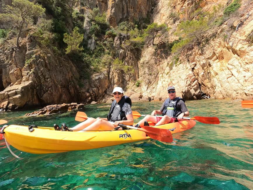 Barcelona: Costa Brava Kayak and Snorkel Tour with Lunch - How the return feels: comfortable coach, friendly connections