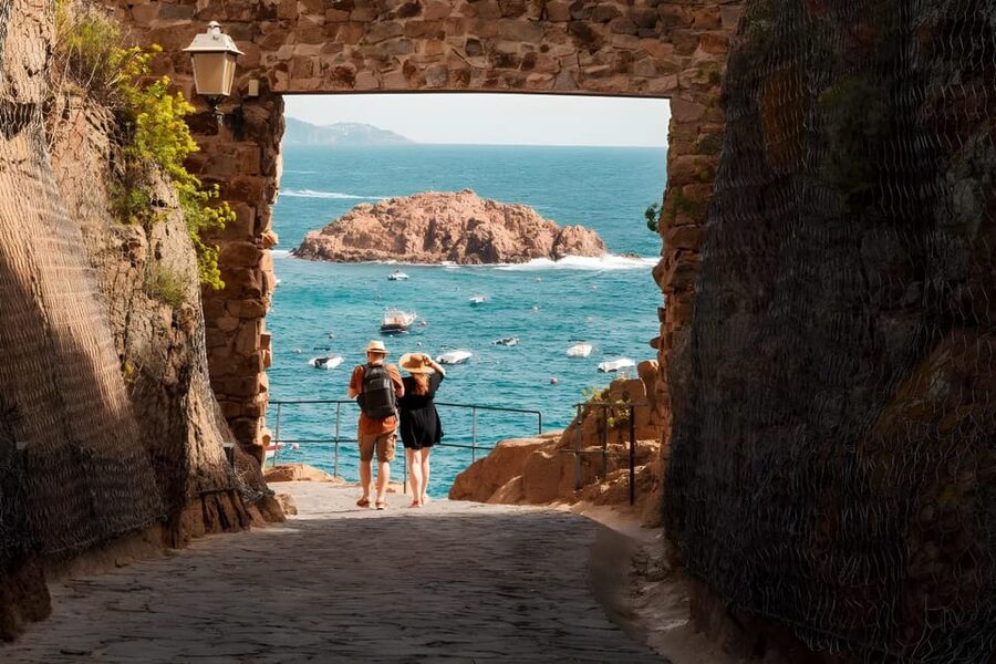 Barcelona: Costa Brava Kayak & Snorkeling Small Group Tour - Cliff jumping options from the impressive coastal rocks