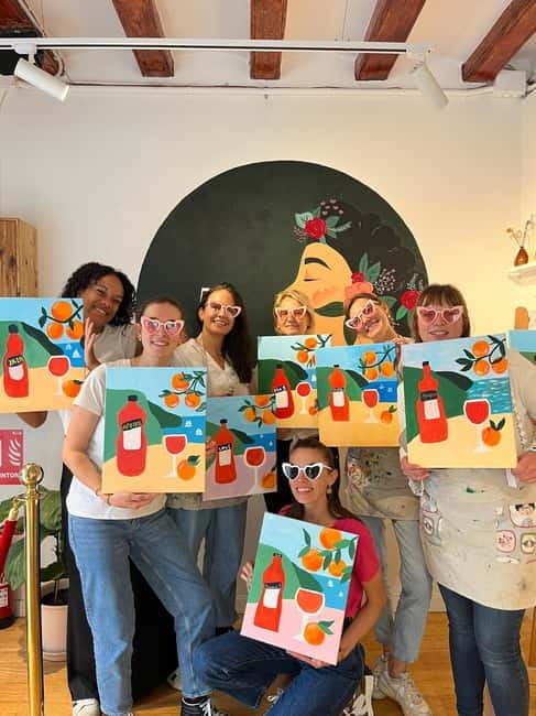Barcelona: Create your own souvenir! Wine, Paint and Music! - Who This Sip and Paint Evening Fits Best