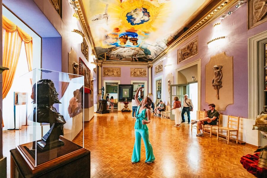Barcelona: Dali Museum, House and Cadaques Guided Tour - Price and what you actually get for $128