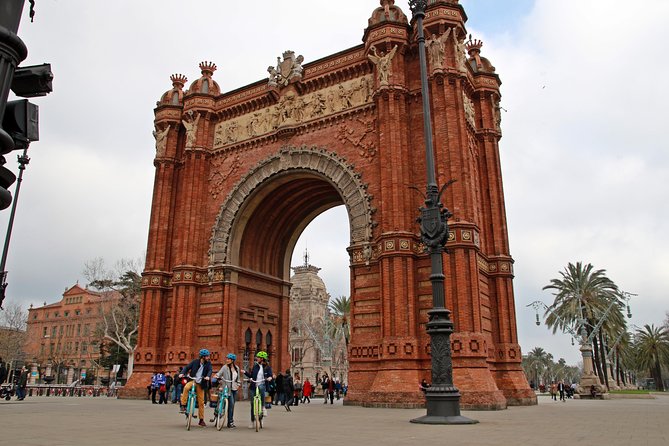Barcelona E-Bike Guided Tour with Montjuic Hill - Pedal Through Ciutadella and Port Vell before climbing Montjuïc