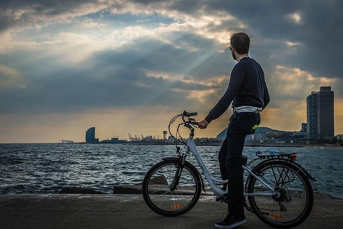 Barcelona E-Bike Photography Tour - Meeting at Carrer de Cervantes, Then Getting Comfortable on the E-Bike