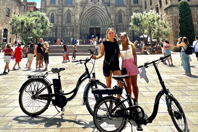 Barcelona E-Bike Photography Tour - Sagrada Família: The Gaudí Stop Where You Have to Manage Expectations