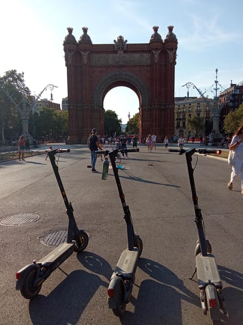 Barcelona: e-scooter and Bike tour - How this Barcelona ride helps you see the city fast, without feeling rushed