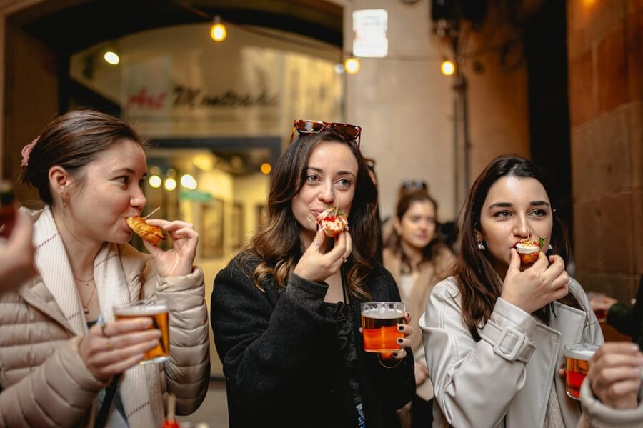 Barcelona: El Born Food Walking Tour with Tapas and Drinks - The Tapas Lineup: What You Actually Eat on This Walk