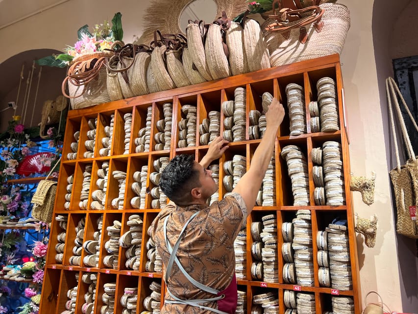 Barcelona: Espadrilles Shoe-Making Workshop - Cava, snacks, and the friendly shop vibe