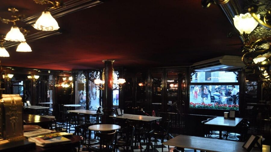 Barcelona: Exclusive Flamenco Show at El Paraigua with Drink - Should You Book El Paraigua Flamenco With a Drink?