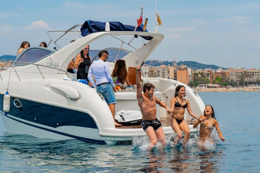 Barcelona: Exclusive Yatch tour with Drinks and Snacks - Key Things I’d Pay Attention To