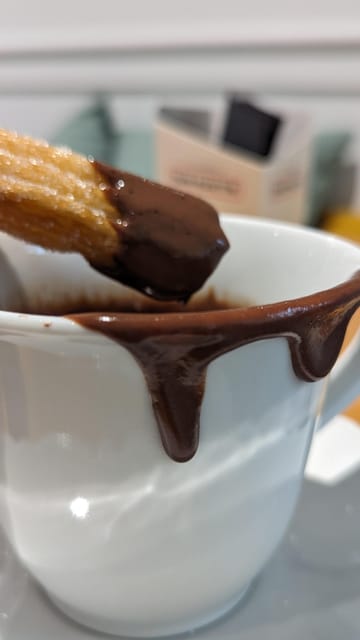 Barcelona: Experience the Best Churros with Hot Chocolate - Los churros de San Martín churros: why this place is about the dough
