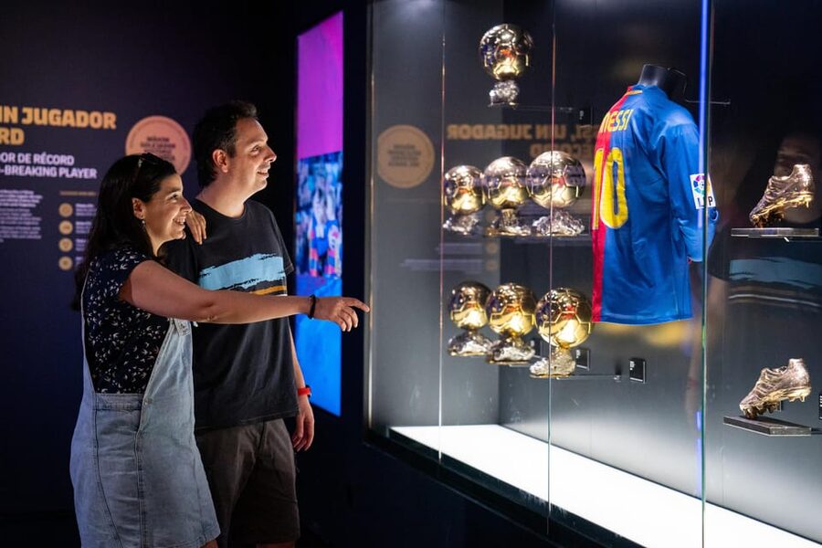 Barcelona: FC Barcelona Museum Total Experience Pass - We Are History Tunnel and the Johan Cruyff Focus