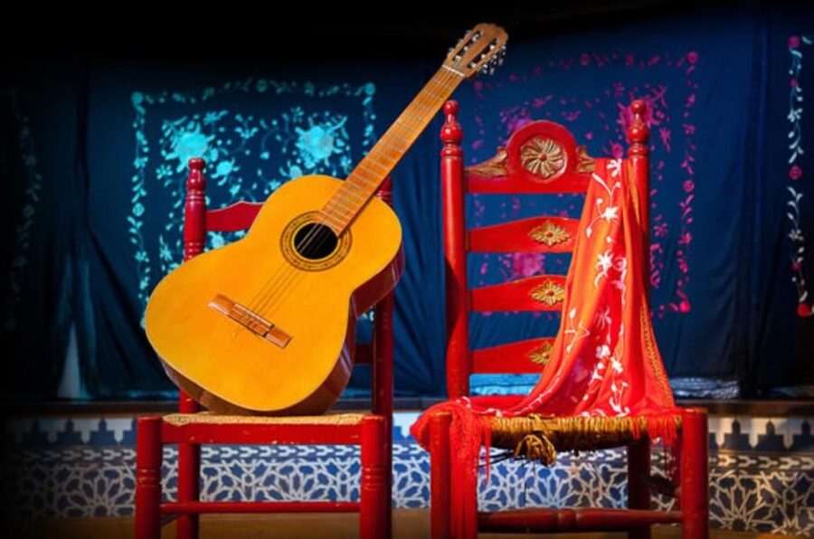 Barcelona: Flamenco at El Patio Andaluz with Optional Dinner - Jesus Cortes Flamenco in a Close-View Room