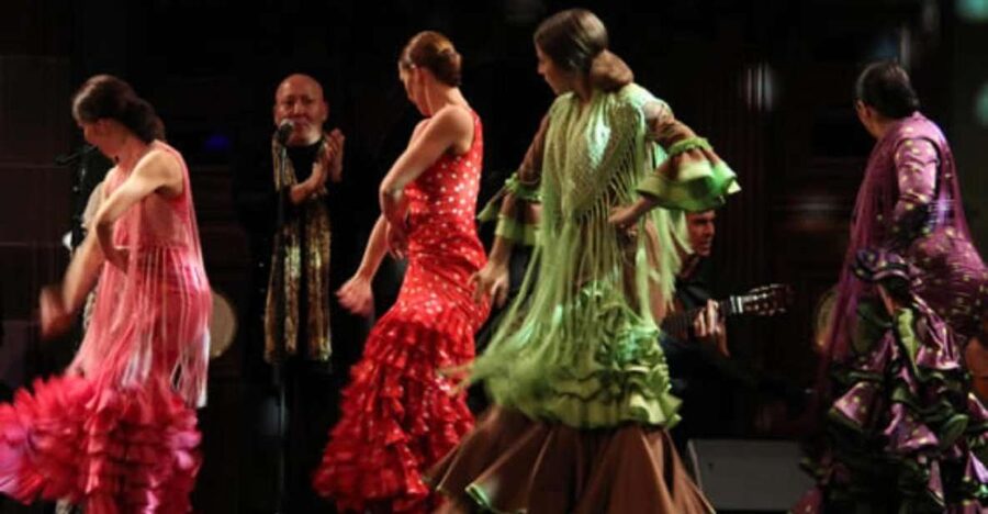 Barcelona: Flamenco at El Patio Andaluz with Optional Dinner - Inside El Patio Andaluz, the Meeting Point
