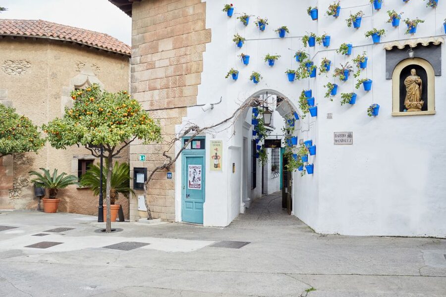 Barcelona: Flamenco Show with Dinner at Tablao de Carmen - The free Poble Espanyol pass from 4 PM is the real secret sauce