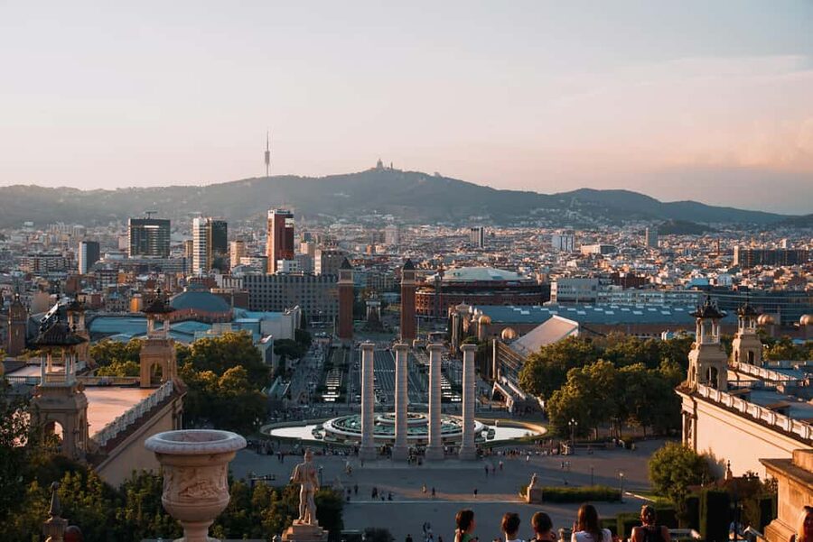 Barcelona from the heights to the sea: Montjuïc, Cable Car, and Beach - Price and value: what $101 gets you in 3 hours