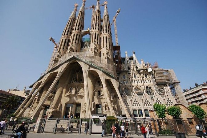 Barcelona Full-Day Sightseeing Private Tour - Why this private 8-hour day works in Barcelona