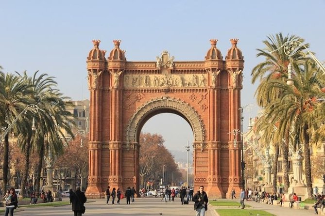 Barcelona Full-Day Sightseeing Private Tour - Neighborhood flavor beyond the postcard stops