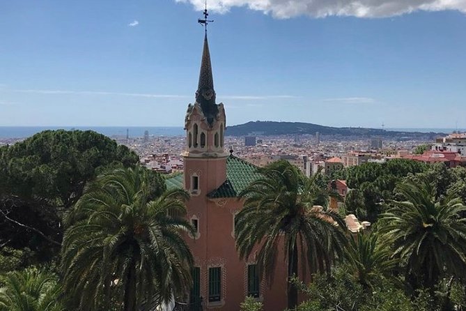 Barcelona Full-Day Sightseeing Private Tour - Pickup, vehicle comfort, and how you avoid wasting the day