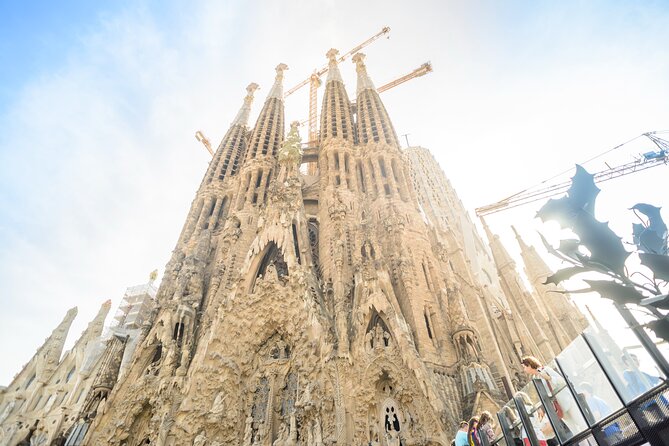 Barcelona Gaudi and Sagrada Familia Tour - The L’Eixample setting: where your Gaudi hunt starts at Pl. de Catalunya