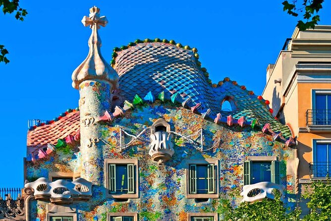 Barcelona Gaudi Houses Tour: Casa Vicens, Pedrera & Casa Batlló - Casa Batlló turns symbolism into architecture