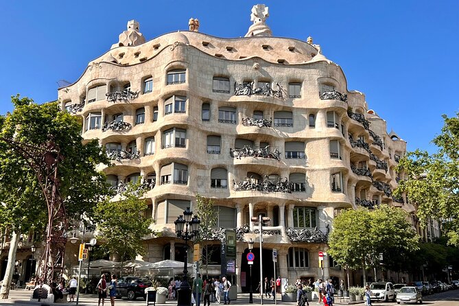 Barcelona Gaudi Houses Tour: Casa Vicens, Pedrera & Casa Batlló - The walking and timing reality check