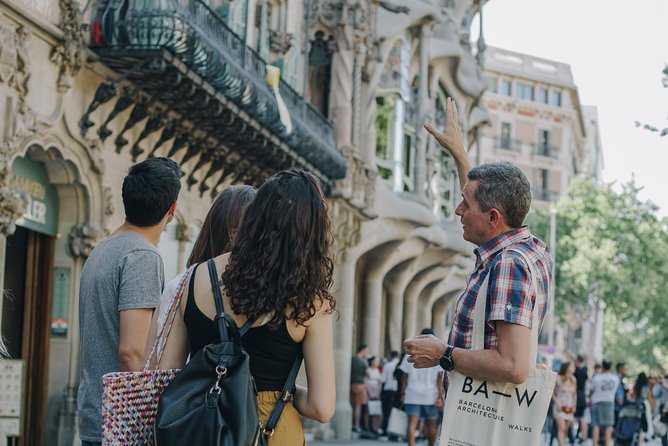 Barcelona & Gaudi. Regular Tour - Should you book the Barcelona & Gaudi Regular Tour?