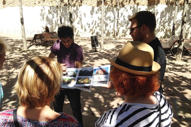 Barcelona & Gaudi. Regular Tour - How the Eixample becomes a living architecture map