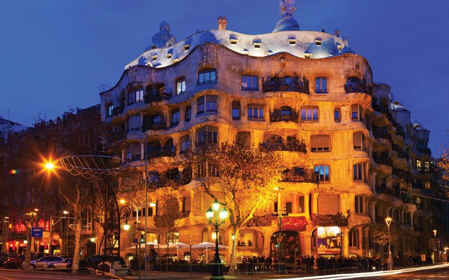 Barcelona: Gaudí Sightseeing Guided Segway Tour - Parc de la Ciutadella: Where the Ride Gets Scenic
