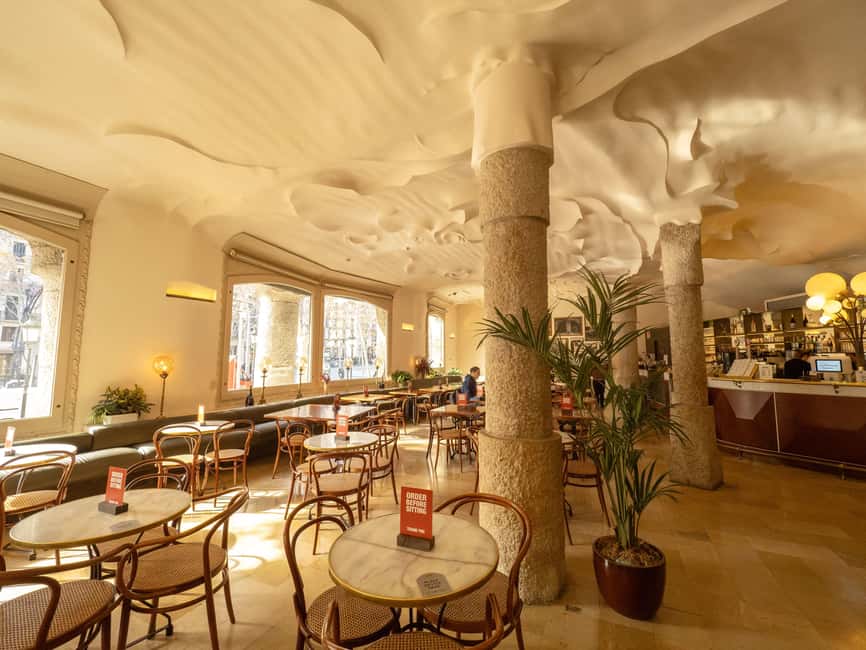 Barcelona: Gaudi Tapas & Wine Tasting Small Group Tour - Tortilla de patatas, the Spanish way: comfort food as a lesson