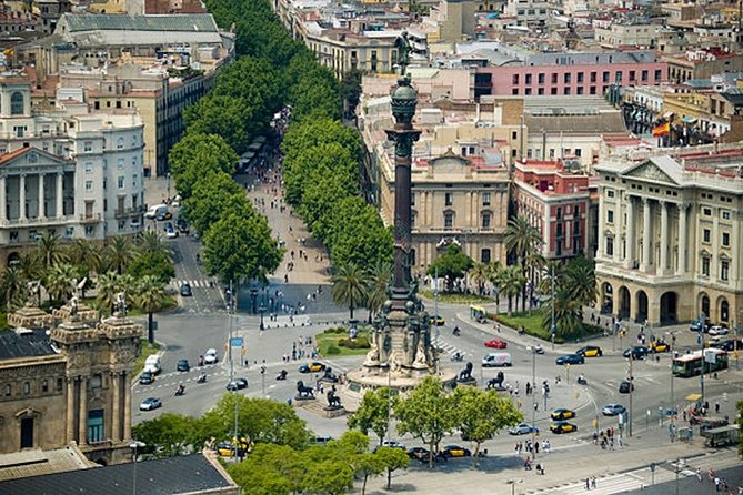 Barcelona Gaudi Tour: Sagrada Familia, Casa Batllo & Casa Mila - Why this Gaudi day tour works when you want value, not chaos