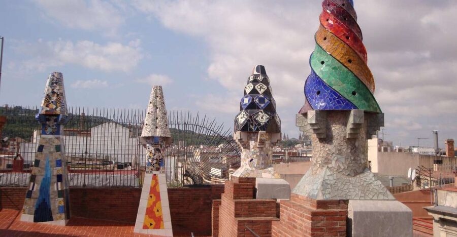 Barcelona: German City Tour from Gaudí's Perspective - Colònia Güell Crypt and Sagrada Familia: Two Big Sacred Threads