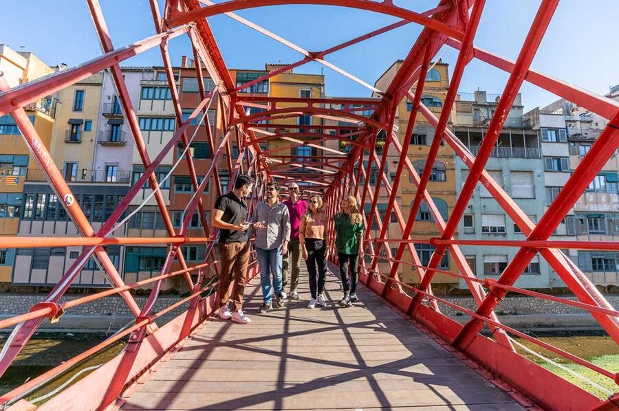 Barcelona: Girona Private Guided Tour by High-Speed Train - El Call, the Jewish Quarter, and how it feels on the street