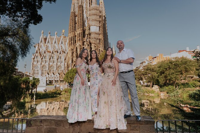 Barcelona: Glamour Wow Dress Photoshoot in Spectacular locations - Sagrada Família Frames, Without Added Ticket Pressure