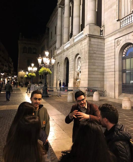 Barcelona: Gothic Quarter By Night Guided Walking Tour - Jewish Quarter alleys and the Spanish Civil War aftermath