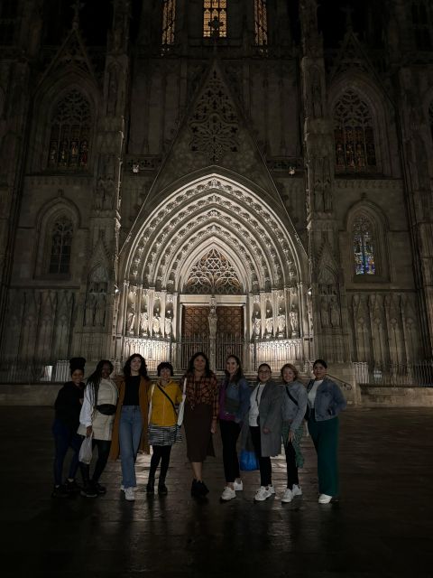 Barcelona: Gothic Quarter By Night Guided Walking Tour - Catalunya’s modern political landscape, plus the details you can actually spot