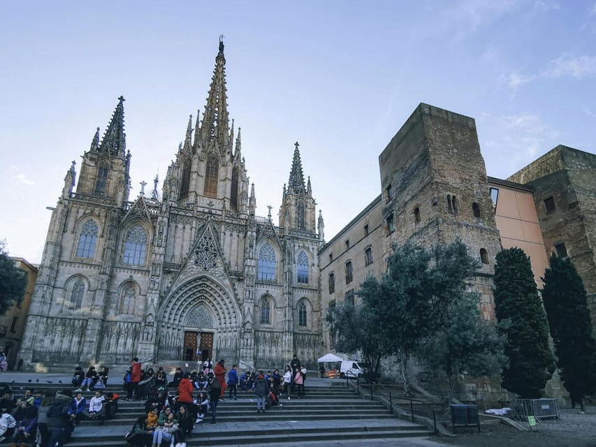 Barcelona: Gothic Quarter Gems Private Walking Tour - Key highlights to look for