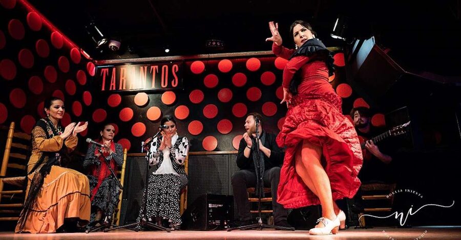 Barcelona: Gothic Quarter Guided Tour with Flamenco & Tapas - Key things I’d plan around