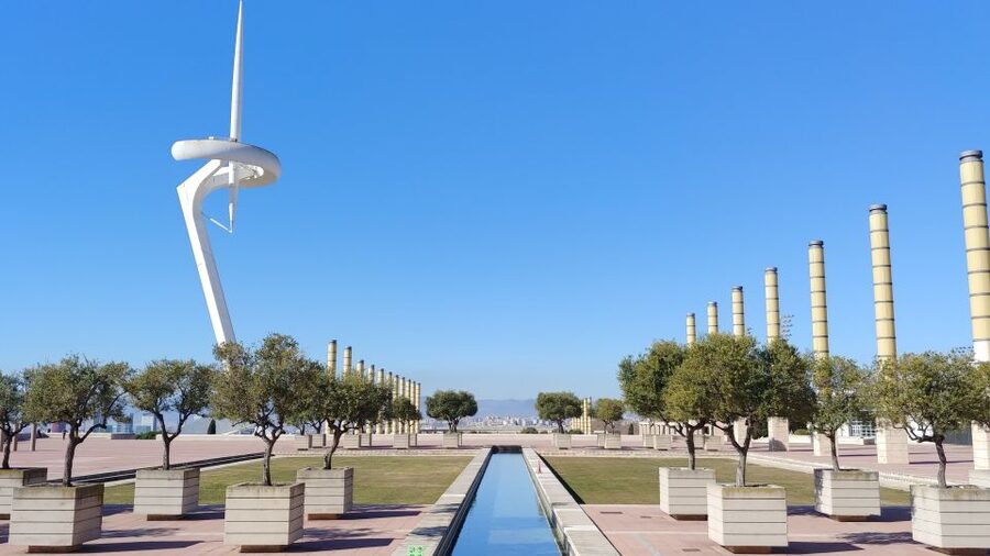 Barcelona: Gothic Quarter & La Sagrada Familia Private Tour - Price and value: what $294 is buying you in real terms