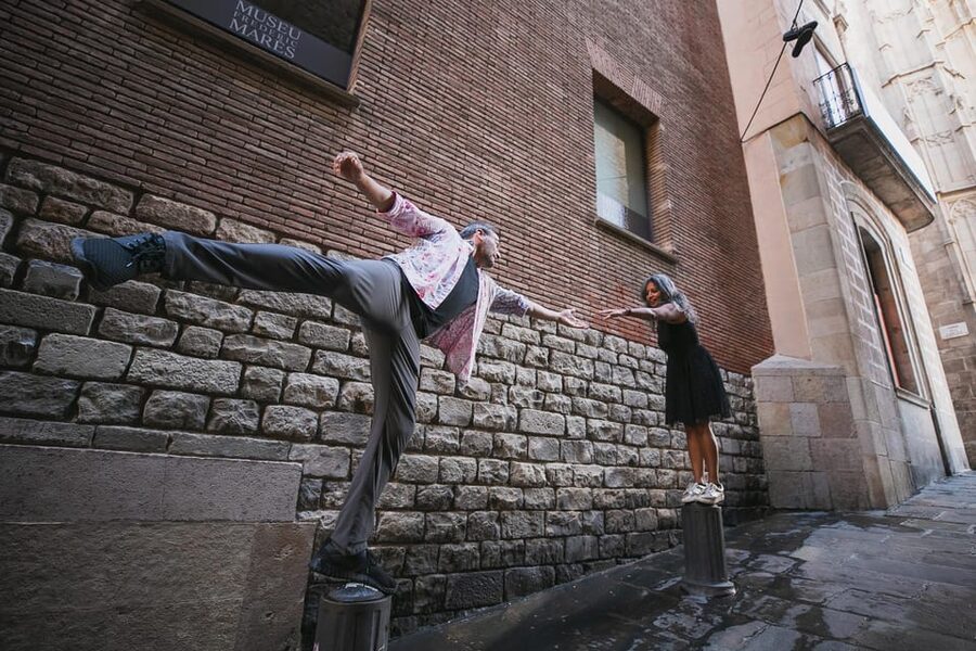 Barcelona: Gothic Quarter Private Photoshoot Experience - Entering the Gothic Quarter from Pla de la Seu