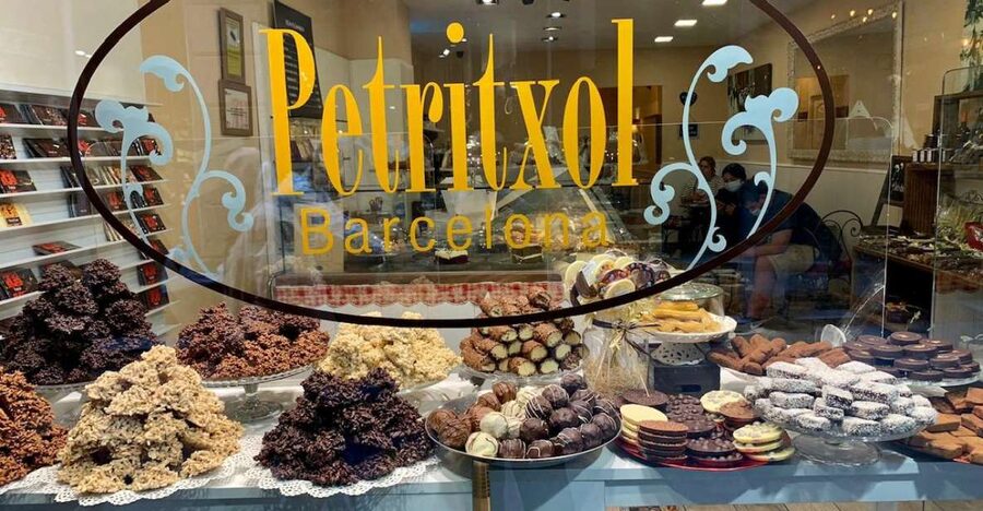 Barcelona: Gothic Quarter's Deepest Secrets Tour and Sangria - Meeting at Cafe Zurich, then slipping into the Gothic Quarter